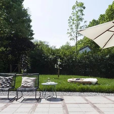 Vakantiehuisjes Theodorus En Josephine - Landgoed Heerdeberg- Maastricht بيت للعطل *