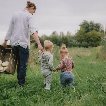 Vakantiehuisjes Theodorus En Josephine - Landgoed Heerdeberg- Maastricht بيت للعطل